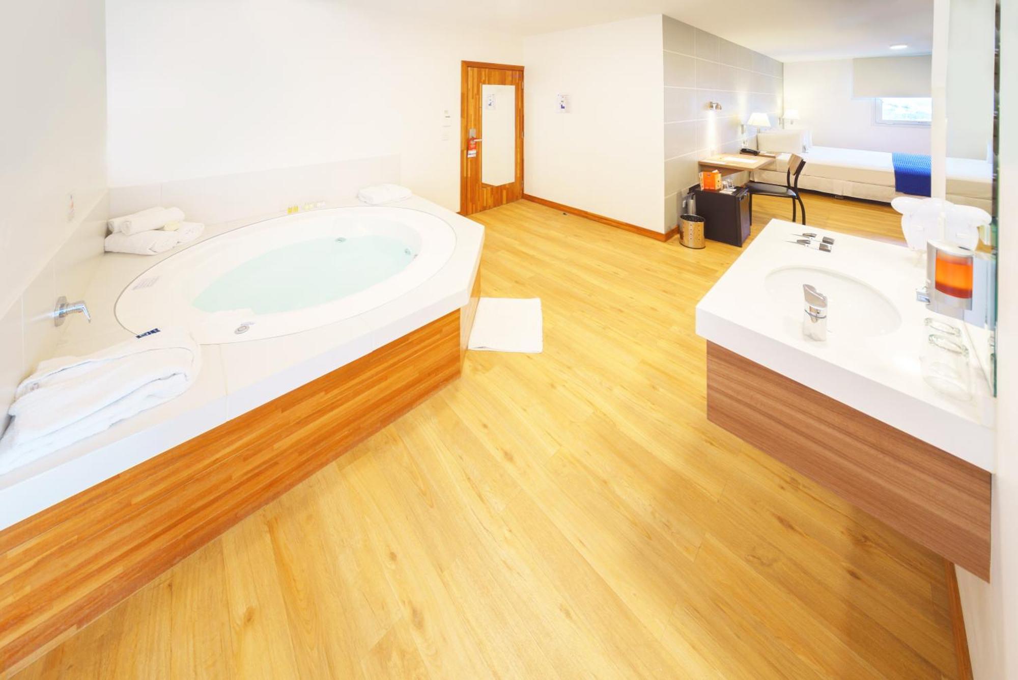 Lp Equipetrol Hotel 3*